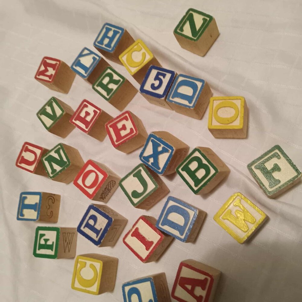 28 vintage wooden blocks